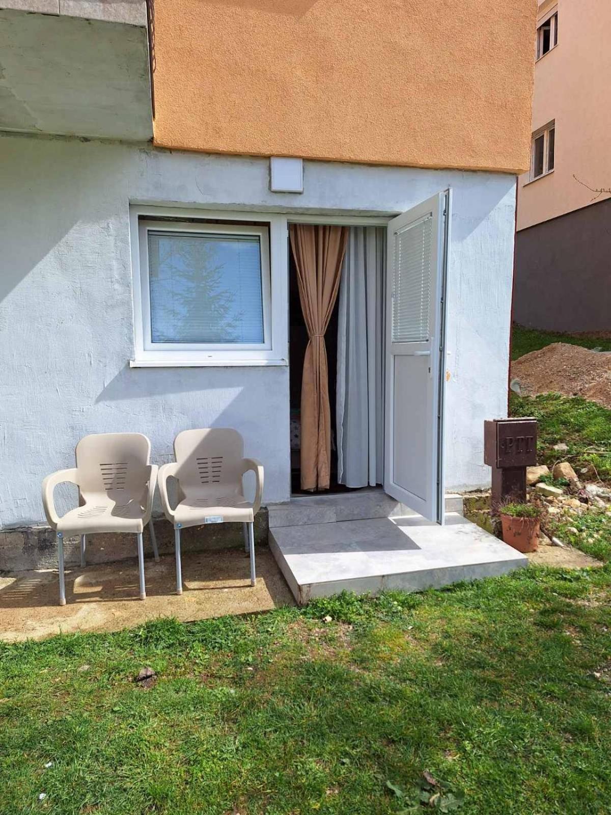 Apartment Buklija Плужине Екстер'єр фото