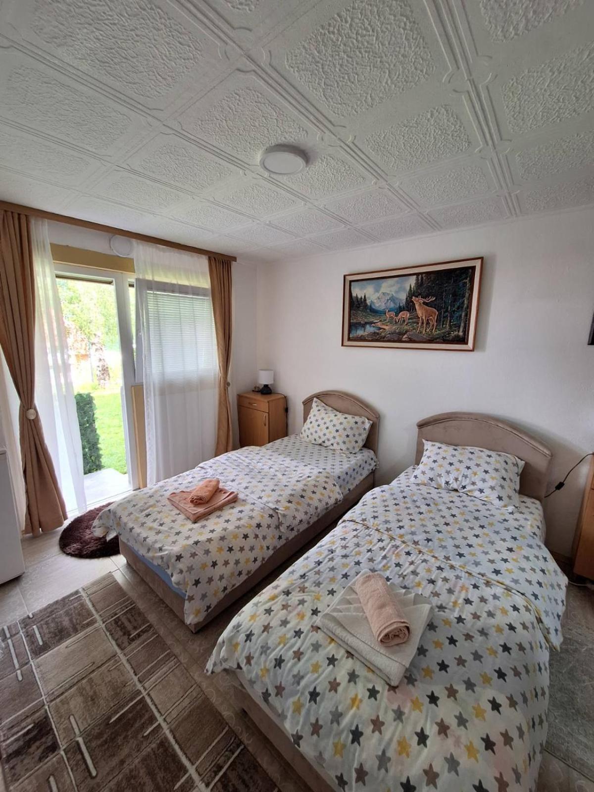 Apartment Buklija Плужине Екстер'єр фото